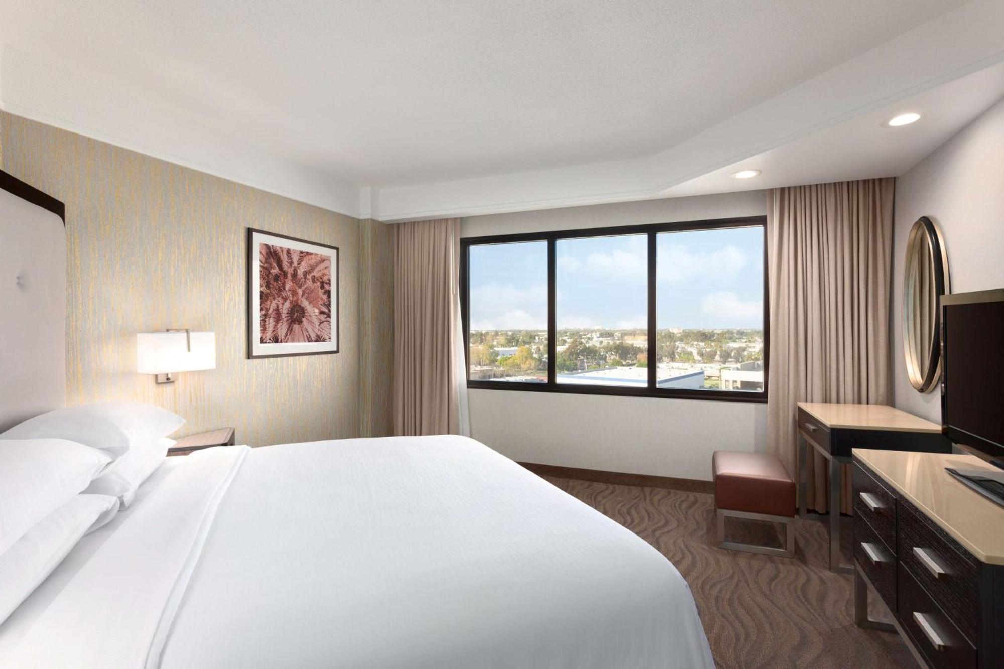 Embassy By Hilton Orange County Airport Irvine