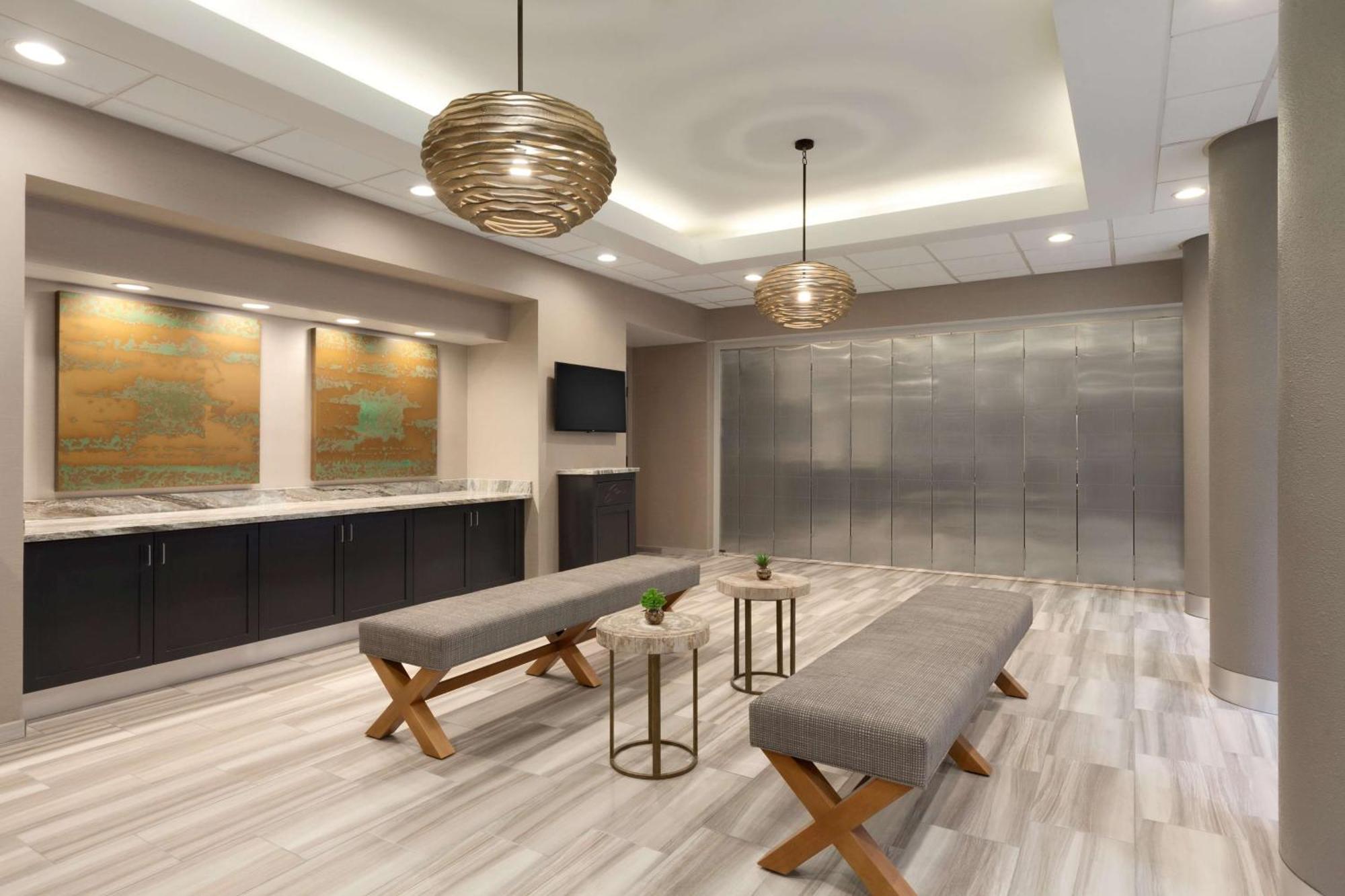 Embassy By Hilton Orange County Airport 3* Irvine