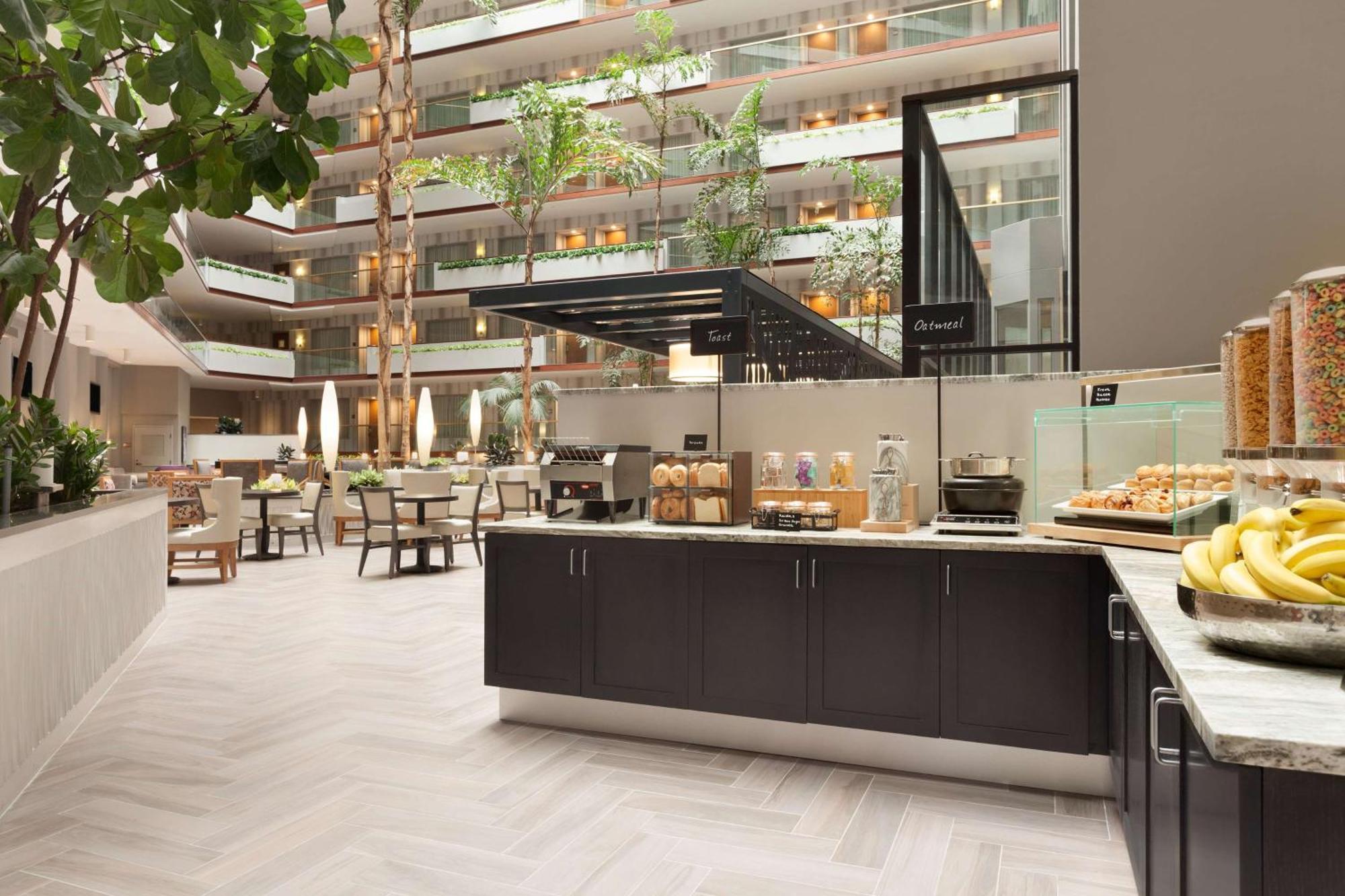 Embassy By Hilton Orange County Airport Hotel Irvine